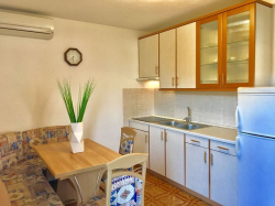 Apartamenty Lisac-Baška Baška (Wyspa Krk)