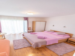 Apartamenty Toni Igrane