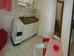 Apartamenty LUČIĆ  Ivan Dolac (Wyspa Hvar)