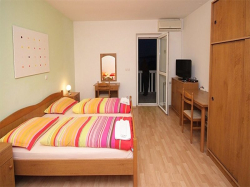 Apartamenty Pansion Krivic Kaštel Gomilica