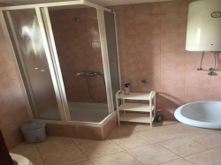 Apartamenty Kovčić Rogoznica