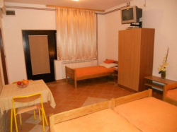 Apartamenty DADO Starigrad (Paklenica)