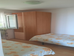 Apartamenty Apartmani troskot Vis (Wyspa Vis)