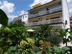 Apartmani Villa Vesna - Family house apartments Crikvenica