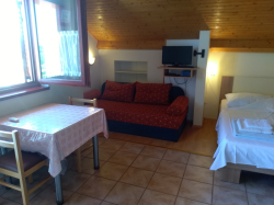 Apartmani Boris Jezera (Otok Murter)