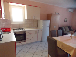 Apartments Vivien Kustici (Island Pag)